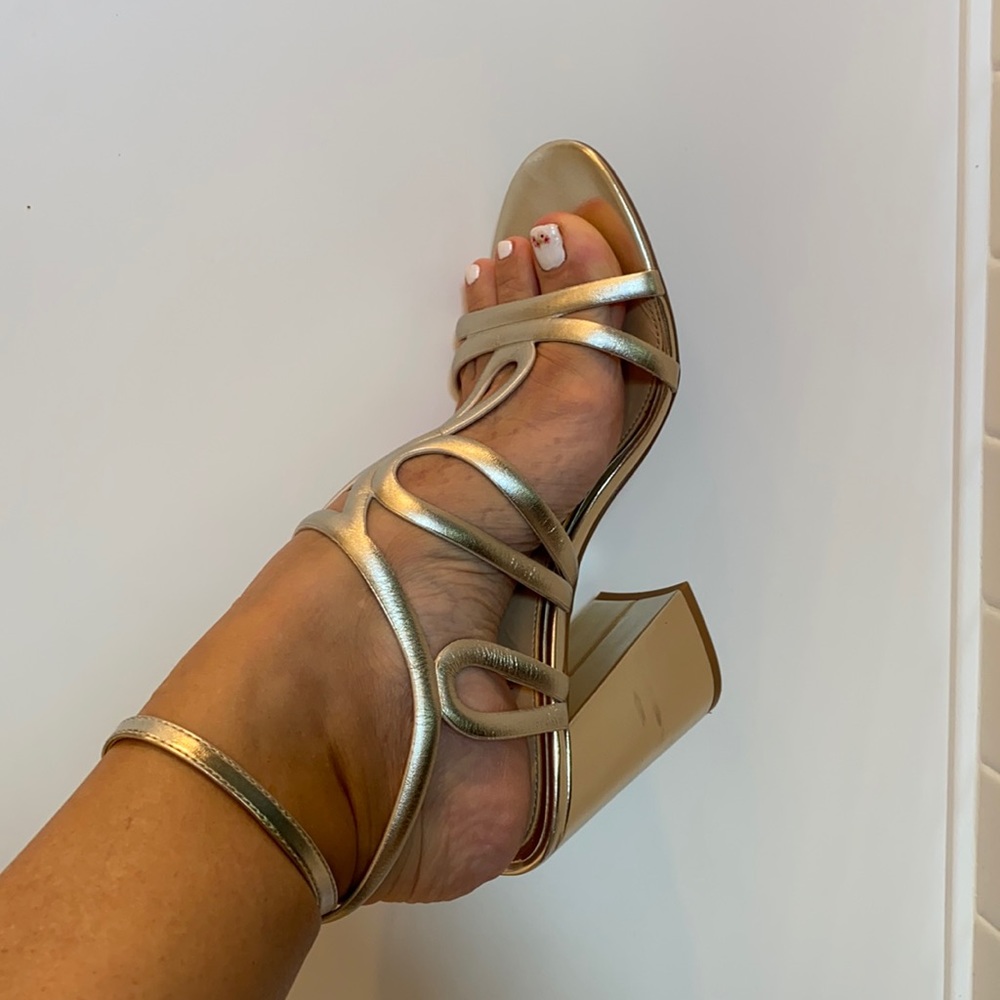 Bartley Mischka block heel sandal